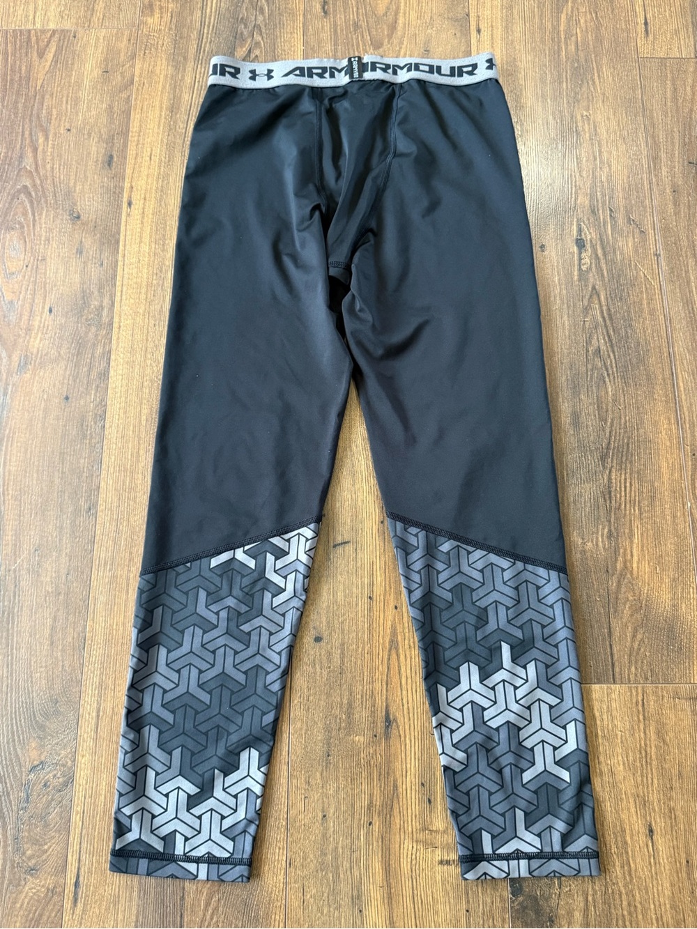 Under Armour Black and Gray Youth Large Compression Leggings Neon Green Logo - Picture 5 of 7